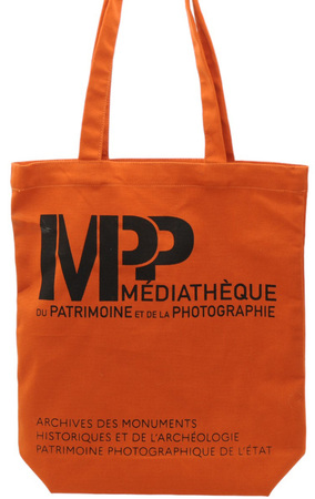 Vente de bolso tote biblioteca multimedia